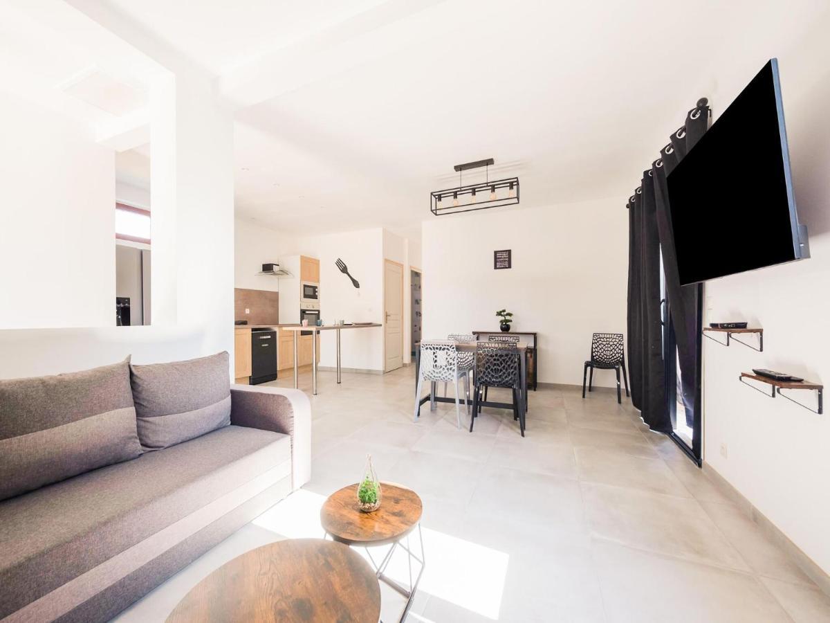 Fully Renovated House Only Few Minutes Walk Away From Ohama Beach Vierville-sur-Mer Exterior foto
